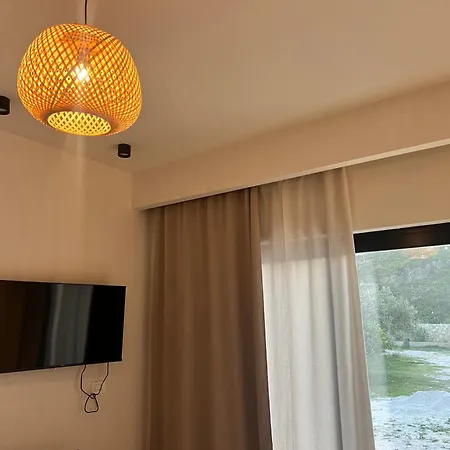 Apartment Calliope Himare